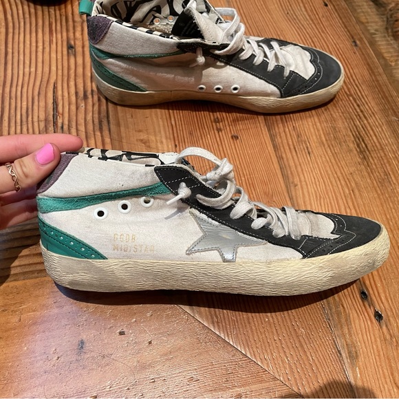  size 40 mid star sneakers